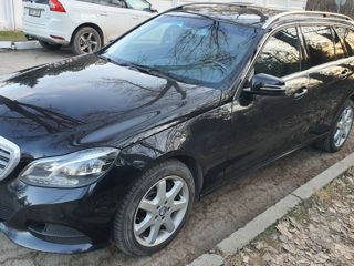 Mercedes E-Class foto 3