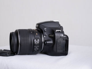 Nikon D5100 kit foto 2