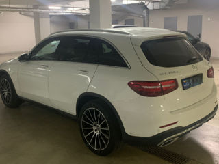 Mercedes GLC foto 2