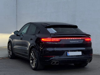 Porsche Cayenne Coupe foto 2