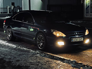 Peugeot 607