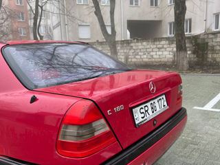 Mercedes C-Class foto 8