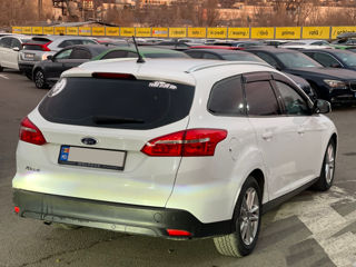 Ford Focus foto 6