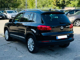 Volkswagen Tiguan foto 3