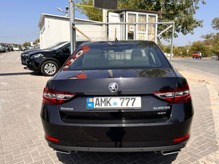 Skoda Superb foto 6