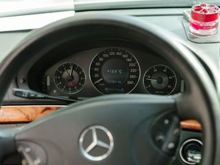 Mercedes E-Class foto 5