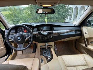 BMW 5 Series foto 6