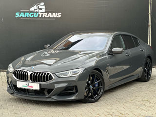 BMW 8 Series foto 2