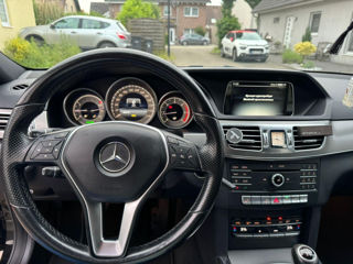 Mercedes E-Class Wagon foto 9