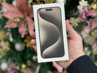 iPhone 15 Pro 256 GB Natural Titanium Sigilat