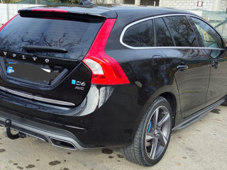 Volvo V60 foto 2