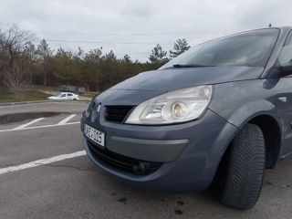 Renault Grand Scenic foto 3