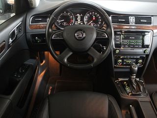 Skoda Superb foto 7