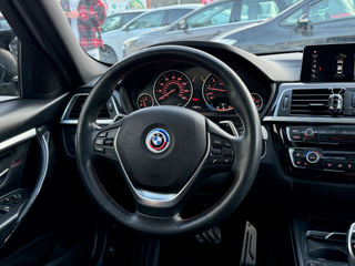 BMW 3 Series foto 10