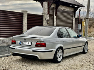 BMW 5 Series foto 7