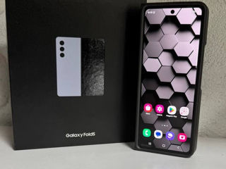 Samsung Galaxy Fold 5 12 ГБ/ 256 ГБ/ Dual SIM foto 2