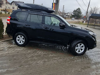 Toyota Land Cruiser Prado foto 3