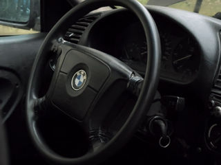 BMW 3 Series foto 6