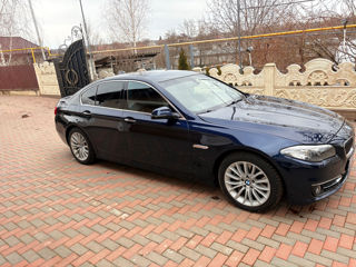 BMW 5 Series foto 4