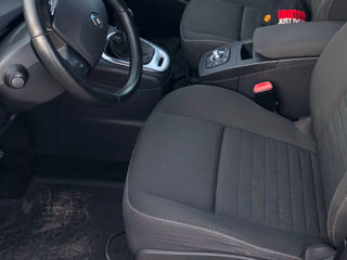 Renault Grand Scenic foto 9