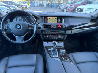 BMW 5 Series foto 9