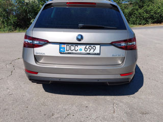 Skoda Superb foto 6