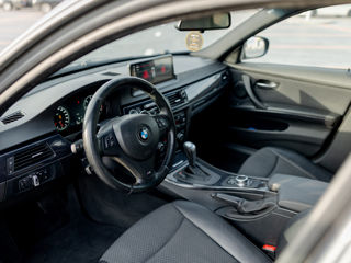 BMW 3 Series foto 7