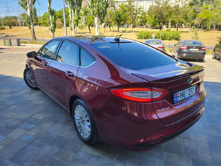 Ford Fusion фото 9