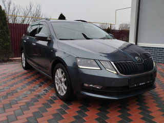 Skoda Octavia foto 4