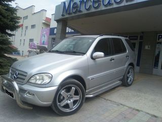 Mercedes ML Class foto 4