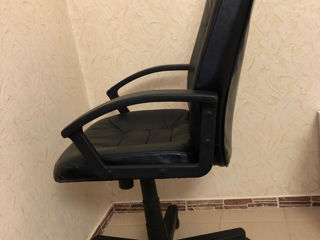 Кресло для дома и офиса foto 3