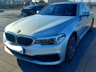 BMW 5 Series foto 3