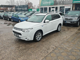 Mitsubishi Outlander foto 3