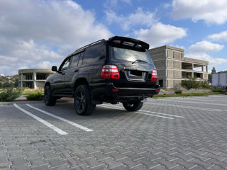 Toyota Land Cruiser foto 2