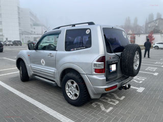 Mitsubishi Pajero foto 5