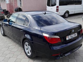 BMW 5 Series foto 4