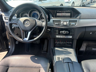 Mercedes E-Class foto 8