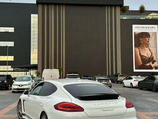 Porsche Panamera foto 3