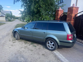 Volkswagen Passat foto 3