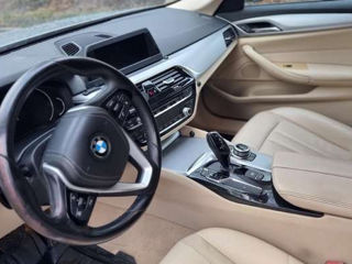 BMW 5 Series foto 7