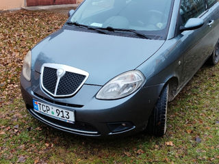 Lancia Ypsilon foto 4