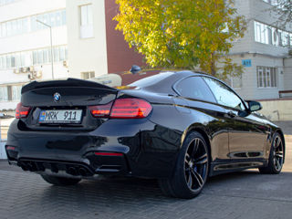 BMW M4 foto 4