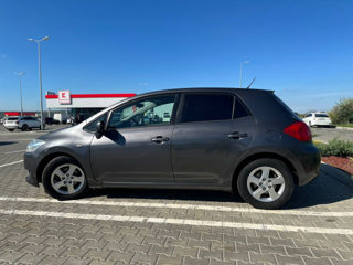 Toyota Auris foto 2