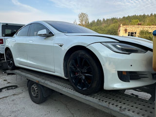 Запчасти на Tesla S foto 1