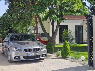 BMW 5 Series foto 10