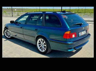 BMW 5 Series foto 5