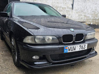 BMW 5 Series foto 6