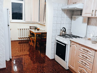 3-х комнатная квартира, 74 м², Буюканы, Кишинёв