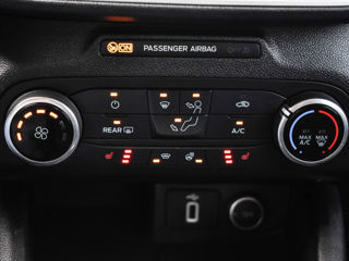 Ford Focus foto 17