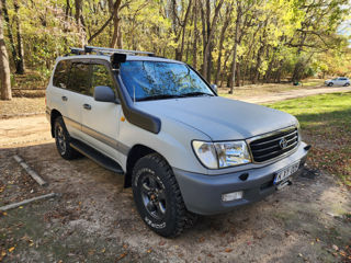 Toyota Land Cruiser foto 2